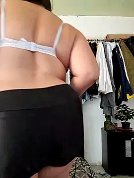 Snapshot of Alondrabb80 chatting on November 18, 4:33 pm Alondrabb80 online show from November 18, 4:33 pm