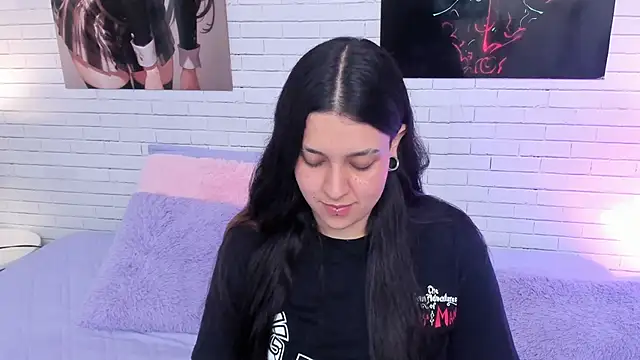 Zoe Murphy online show from November 29, 6:27 am