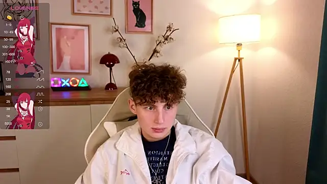 Snapshot of crisp1n chatting on October 20, 3:12 pm crisp1n online show from October 20, 3:12 pm