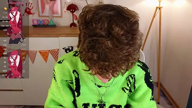 Snapshot of crisp1n chatting on November 7, 3:12 pm crisp1n online show from November 7, 3:12 pm