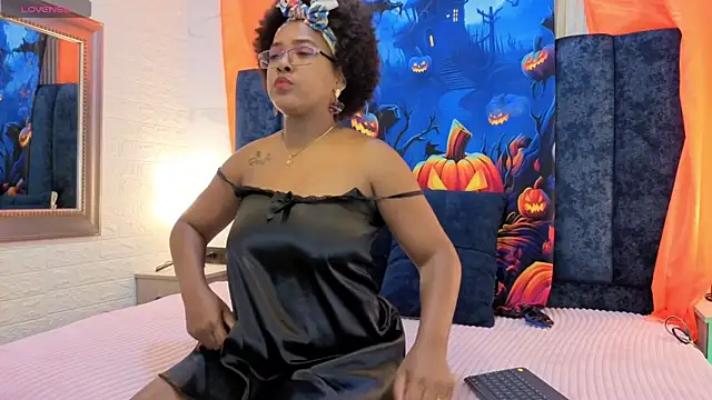 TianaLaRoux online show from October 26, 11:38 am