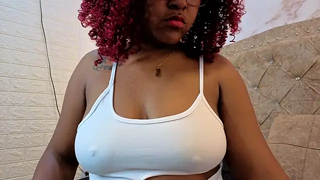 TianaLaRoux online show from November 24, 11:32 am