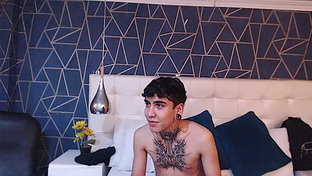 SantiOlsen online show from October 29, 11:34 am