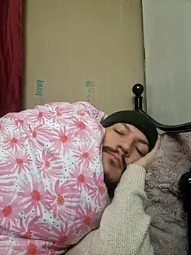 bbyxklaus online show from October 25, 9:20 pm