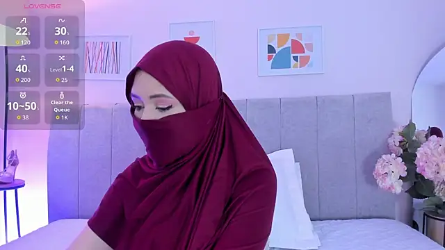 fatiima  online show from November 3, 7:04 pm