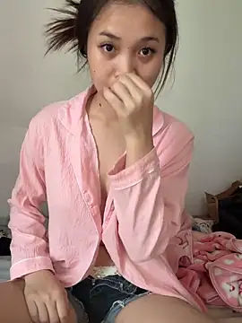 Snapshot of aaaaawhate chatting on November 8, 7:30 am aaaaawhate online show from November 8, 7:30 am