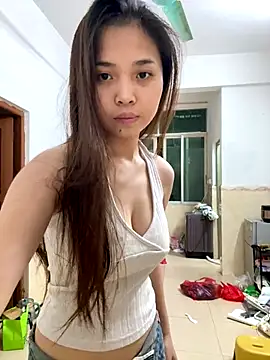 Snapshot of aaaaawhate chatting on December 14, 11:15 am aaaaawhate online show from December 14, 11:15 am