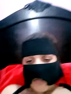 SandyAmr online show from November 18, 2:43 pm