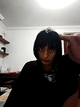 Snapshot of sophiasleepy1 chatting on October 24, 12:34 pm sophiasleepy1 online show from October 24, 12:34 pm