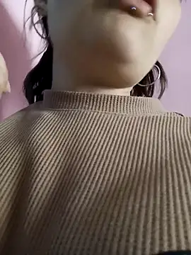 KittenMiss  online show from November 12, 7:24 pm