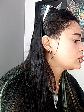 KittenMiss  online show from November 17, 7:41 pm