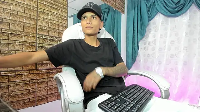 paul booy online show from October 24, 2:52 am