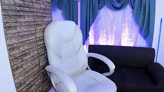 paul booy online show from November 8, 4:01 am