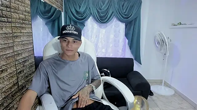 paul booy online show from November 26, 3:29 am