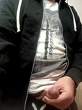 Snapshot of Romaeterna_ chatting on November 30, 10:36 pm Romaeterna online show from November 30, 10:36 pm