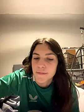 Brunnettebabe007 online show from December 2, 1:11 am