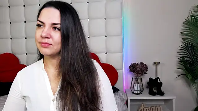 Snapshot of AlsouKass chatting on November 13, 6:23 am AlsouKass online show from November 13, 6:23 am