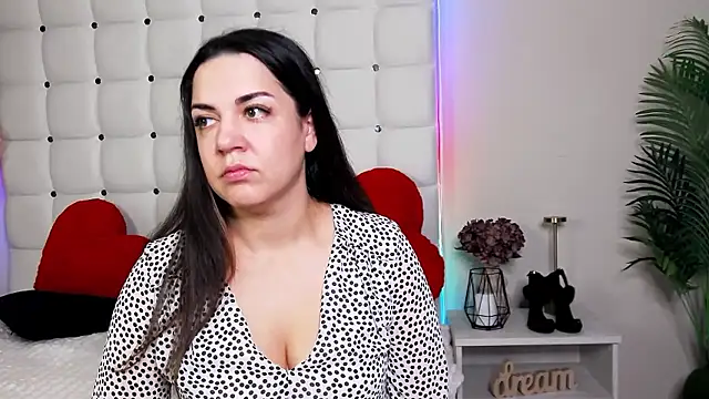 Snapshot of AlsouKass chatting on November 14, 6:45 am AlsouKass online show from November 14, 6:45 am