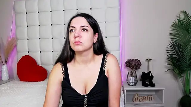 Snapshot of AlsouKass chatting on November 15, 7:05 am AlsouKass online show from November 15, 7:05 am