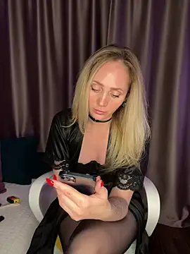 Drink me all up online show from November 27, 10:01 pm