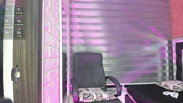 Sasha Davila online show from November 26, 10:05 am