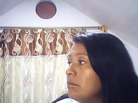 Snapshot of clavel1 chatting on November 24, 2:55 am clavel1 online show from November 24, 2:55 am