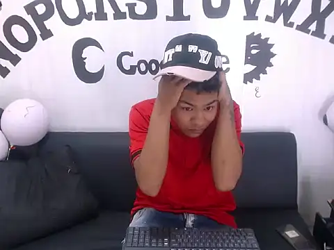 Snapshot of Yordi_Alpha chatting on October 28, 12:30 pm Yordi Alpha online show from October 28, 12:30 pm