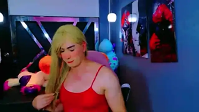 Jennfer Winson online show from October 28, 7:49 pm