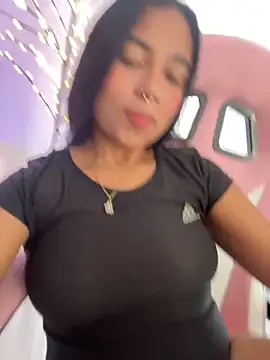 aly nicols online show from October 23, 12:04 pm