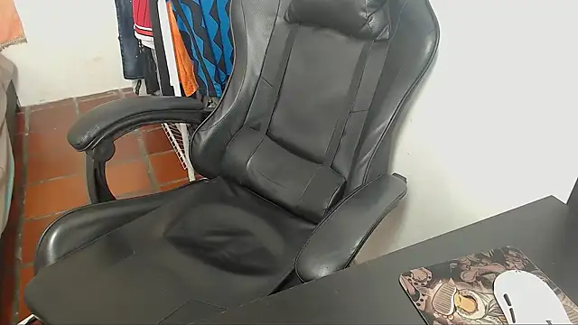 Snapshot of Alejandro_Cutee chatting on December 16, 4:50 am Alejandro Cutee online show from December 16, 4:50 am