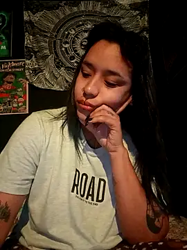 Snapshot of Isis_Bathory chatting on November 9, 11:52 am Isis Bathory online show from November 9, 11:52 am