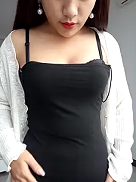 Snapshot of love-xx chatting on November 13, 1:48 am love-xx online show from November 13, 1:48 am