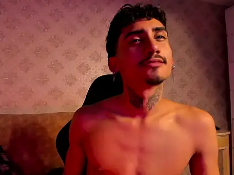 Mr Strike online show from November 22, 3:38 am