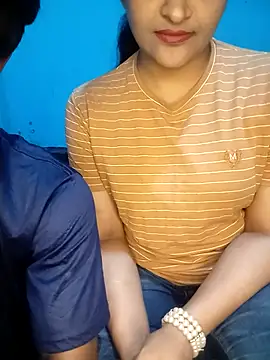 Snapshot of CoupleShow_432 chatting on November 17, 2:23 pm CoupleShow 432 online show from November 17, 2:23 pm