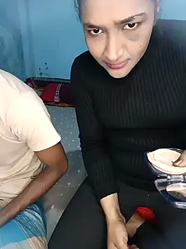 Snapshot of CoupleShow_432 chatting on November 21, 3:54 pm CoupleShow 432 online show from November 21, 3:54 pm