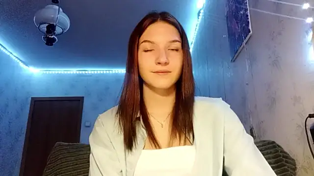 Snapshot of Beauty_miIa chatting on October 22, 2:50 pm Beauty miIa online show from October 22, 2:50 pm