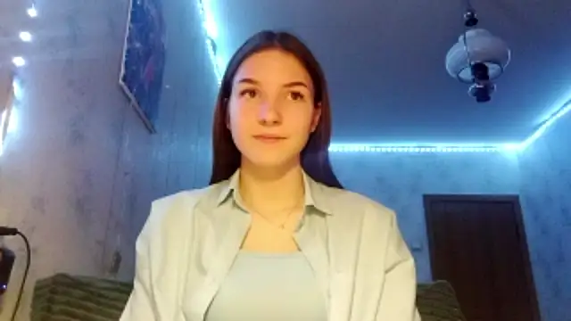 Snapshot of Beauty_miIa chatting on October 24, 4:36 pm Beauty miIa online show from October 24, 4:36 pm