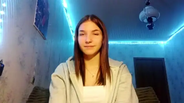 Snapshot of Beauty_miIa chatting on October 26, 6:03 pm Beauty miIa online show from October 26, 6:03 pm