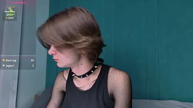 Snapshot of DavidLeatherhofff chatting on October 27, 11:20 pm DavidLeatherhofff online show from October 27, 11:20 pm