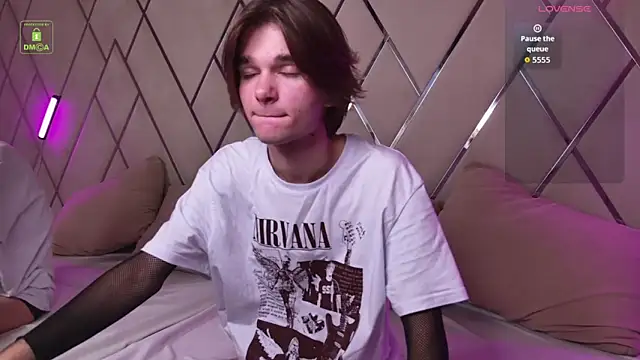 Snapshot of DavidLeatherhofff chatting on November 4, 4:44 am DavidLeatherhofff online show from November 4, 4:44 am