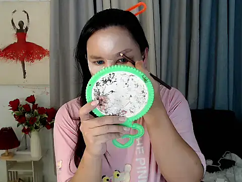 KeraMitenaa online show from November 13, 5:39 am