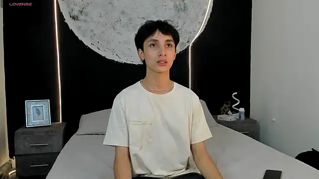 LiamPage  online show from October 23, 8:40 pm