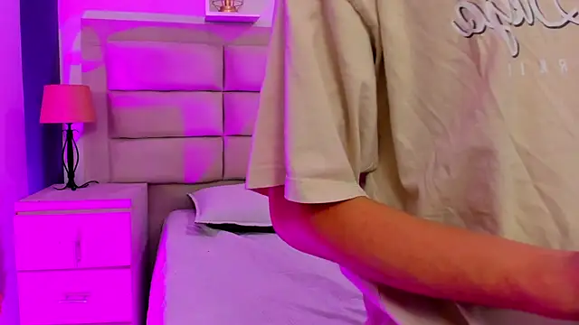 LiamPage  online show from November 8, 9:13 pm