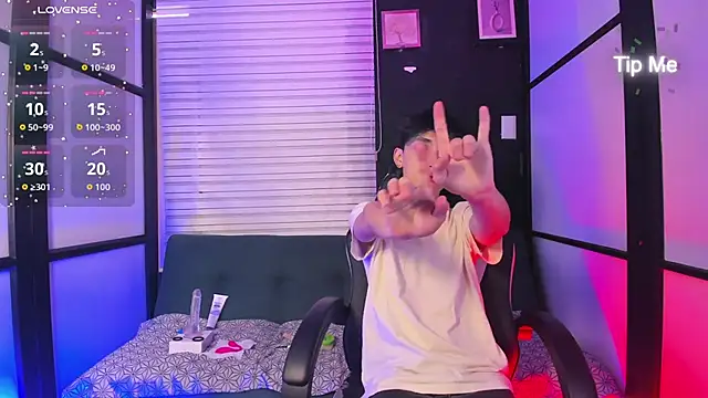 LiamPage  online show from November 21, 9:35 pm