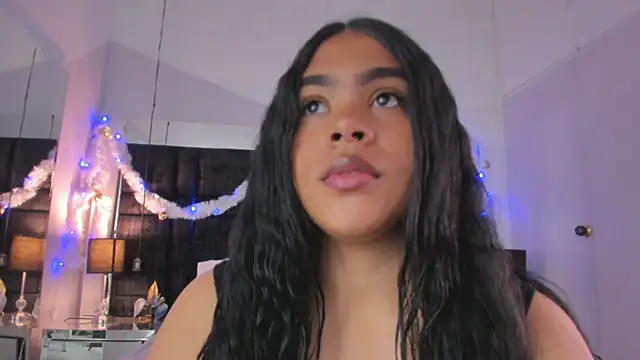 EmmadaSilva online show from November 27, 7:05 pm