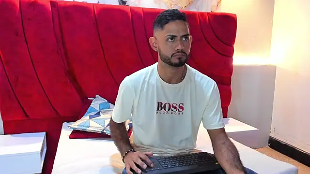 YEFERSON SCOTT online show from November 13, 7:57 pm