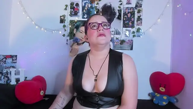 Rose Hellen online show from November 5, 3:28 am