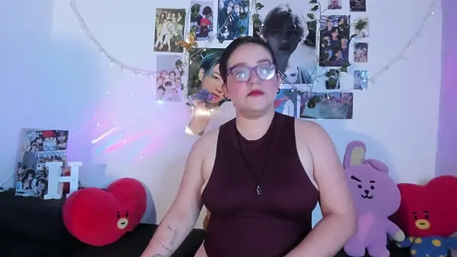 Rose Hellen online show from November 19, 5:07 am