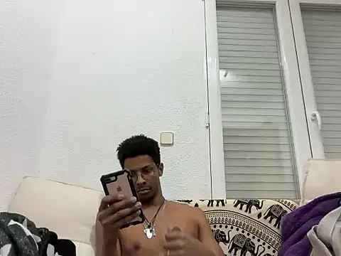 Albert Madrid online show from November 26, 9:27 pm