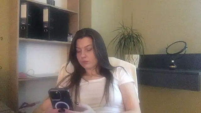 DollyRoma online show from November 10, 8:35 am